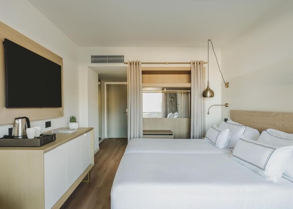 Фотографія Melia Sitges 4*