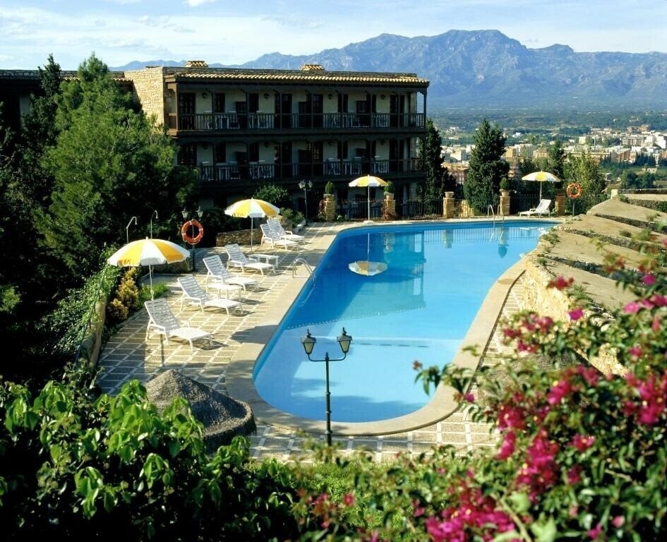 Отель Parador De Tortosa 4*