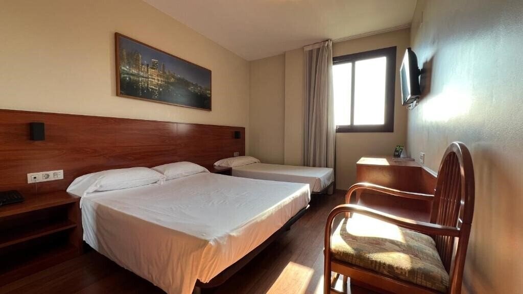 Фото Hotel Reus Park 3*