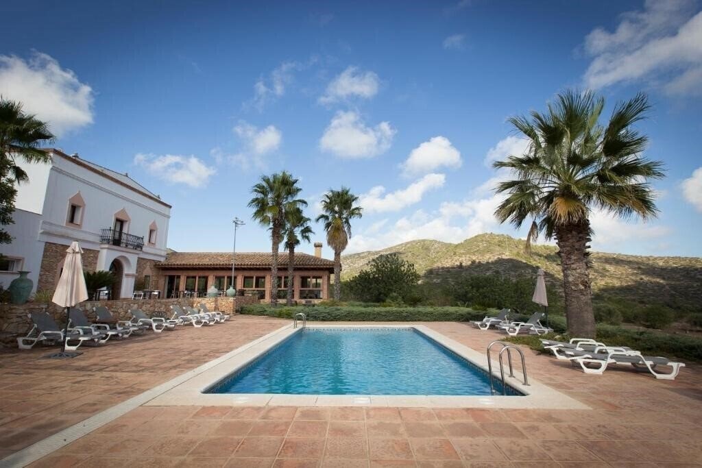 Фотография Cal Naudi 4*