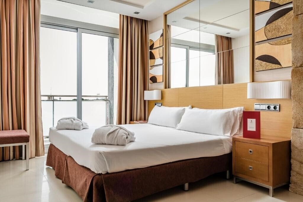 Фото Exe Cunit Suites & SPA 4*