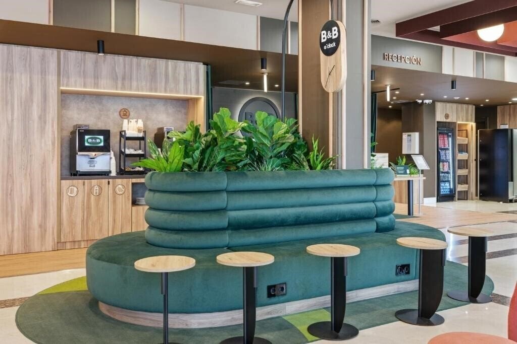 Отель B&B Hotel Tarragona Valls 3*