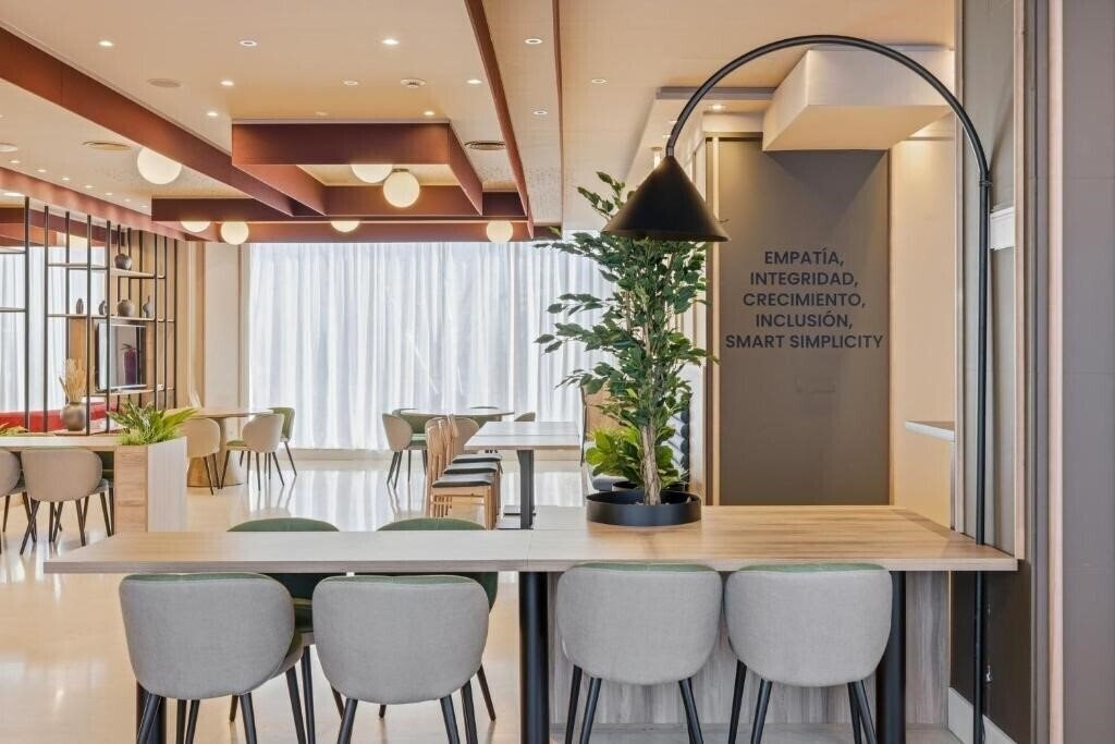 Изображение B&B Hotel Tarragona Valls 3*