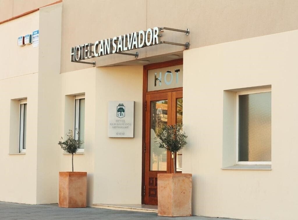 Готель Can Salvador 3*