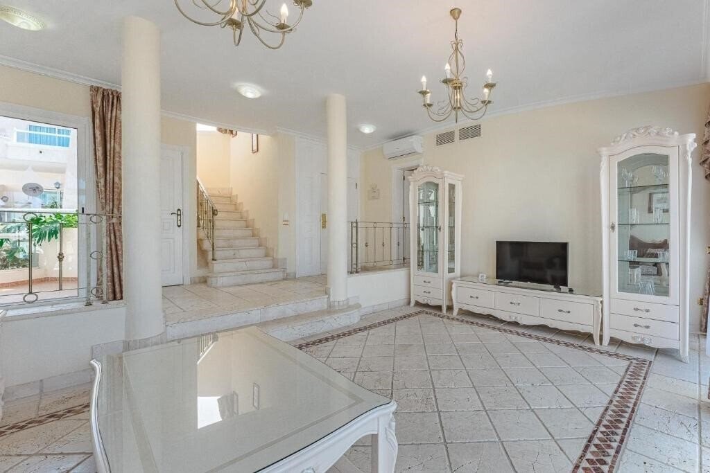 Картинка Flamingo Suites 4*