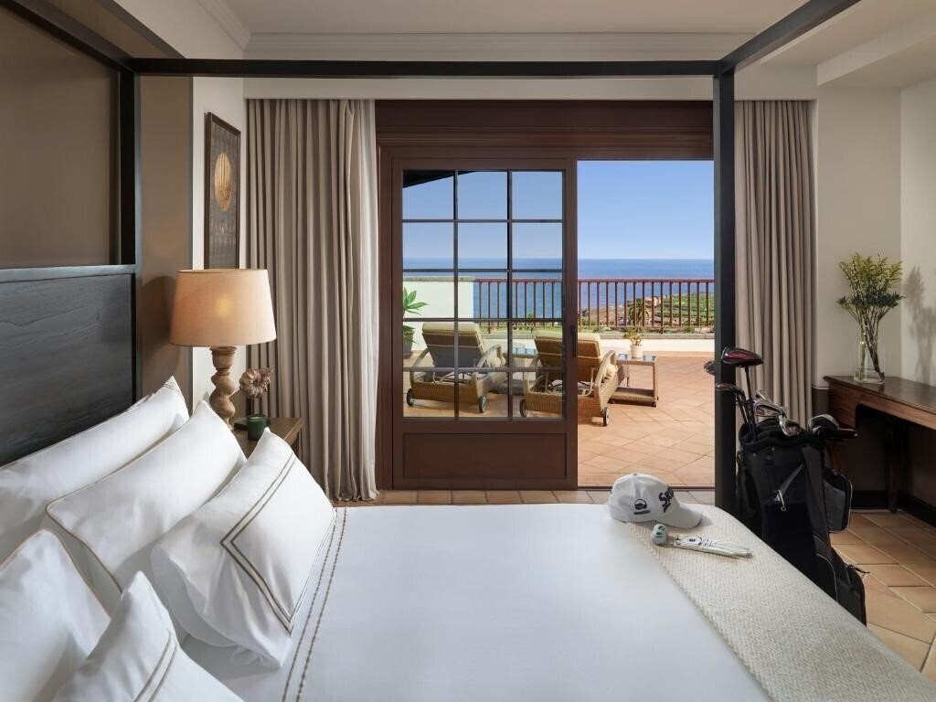 Фото Melia Hacienda Del Conde 5*