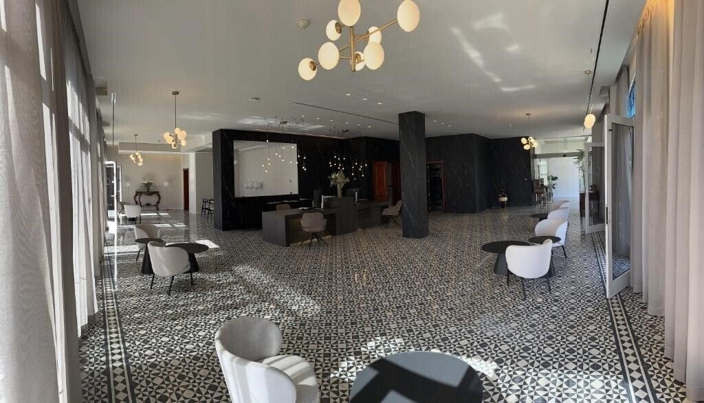 Фотография Reveron Plaza 4*