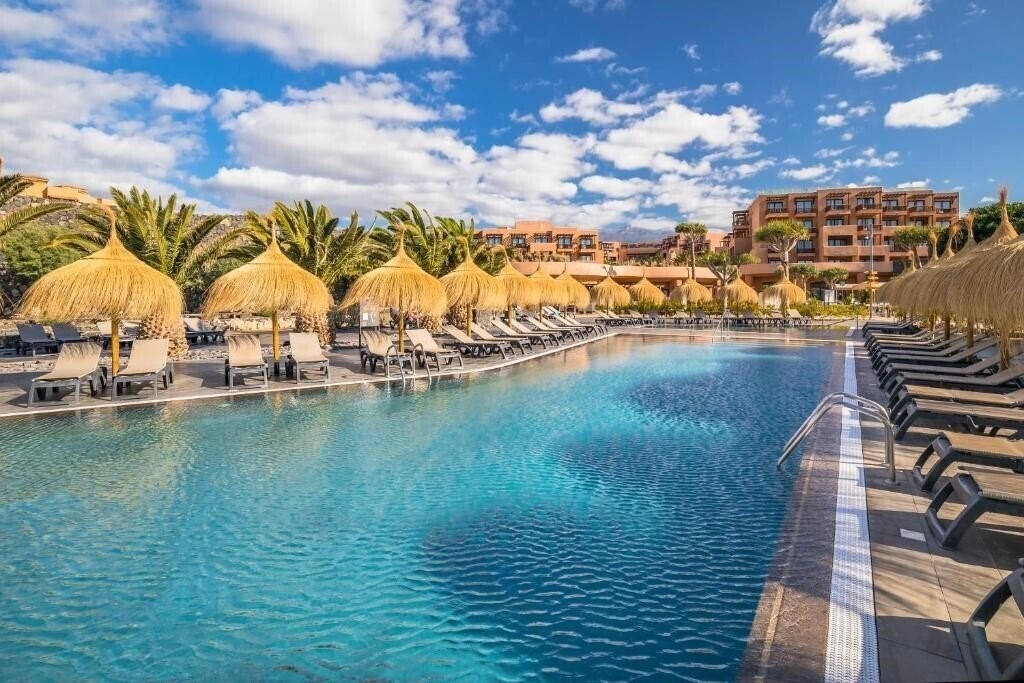 Отель Barcelo Tenerife (ex. Sandos San Blas Nature Resort & Golf) 5*