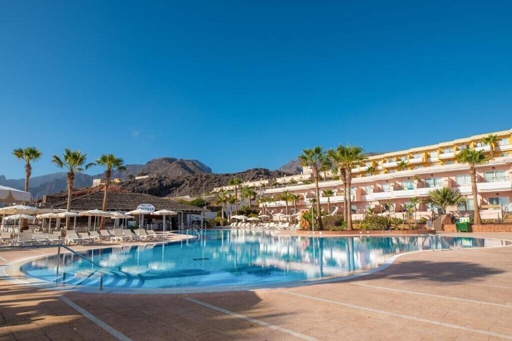 Фотография Landmar Costa los Gigantes Family Resort 4*