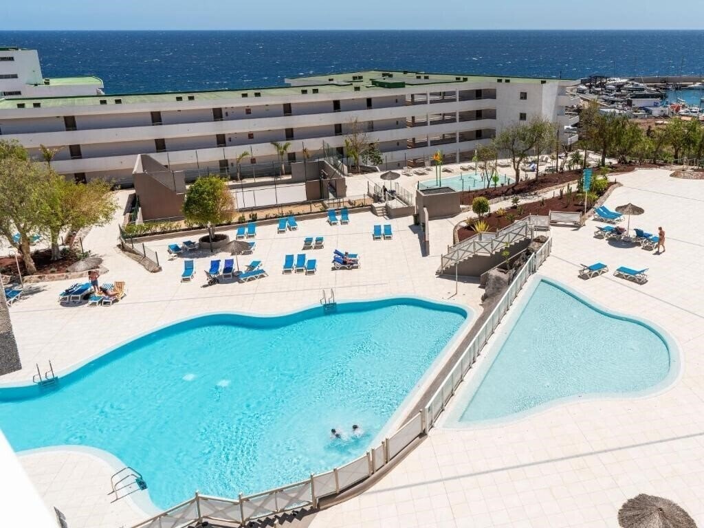 Отель Alua Atlantico Golf Resort 4*