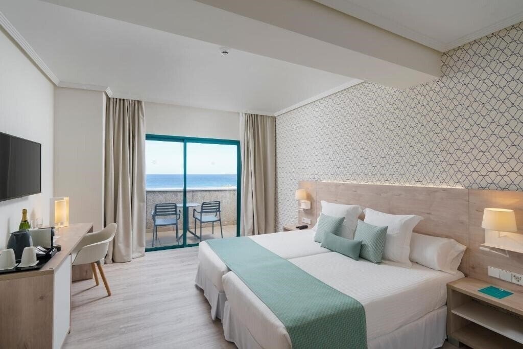 Картинка Alua Tenerife (ex. Gema Gran Turquesa Playa) 4*
