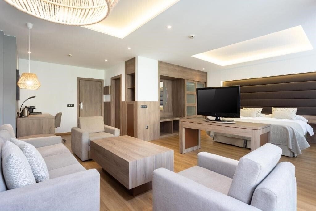 Отель Colon Rambla 4*