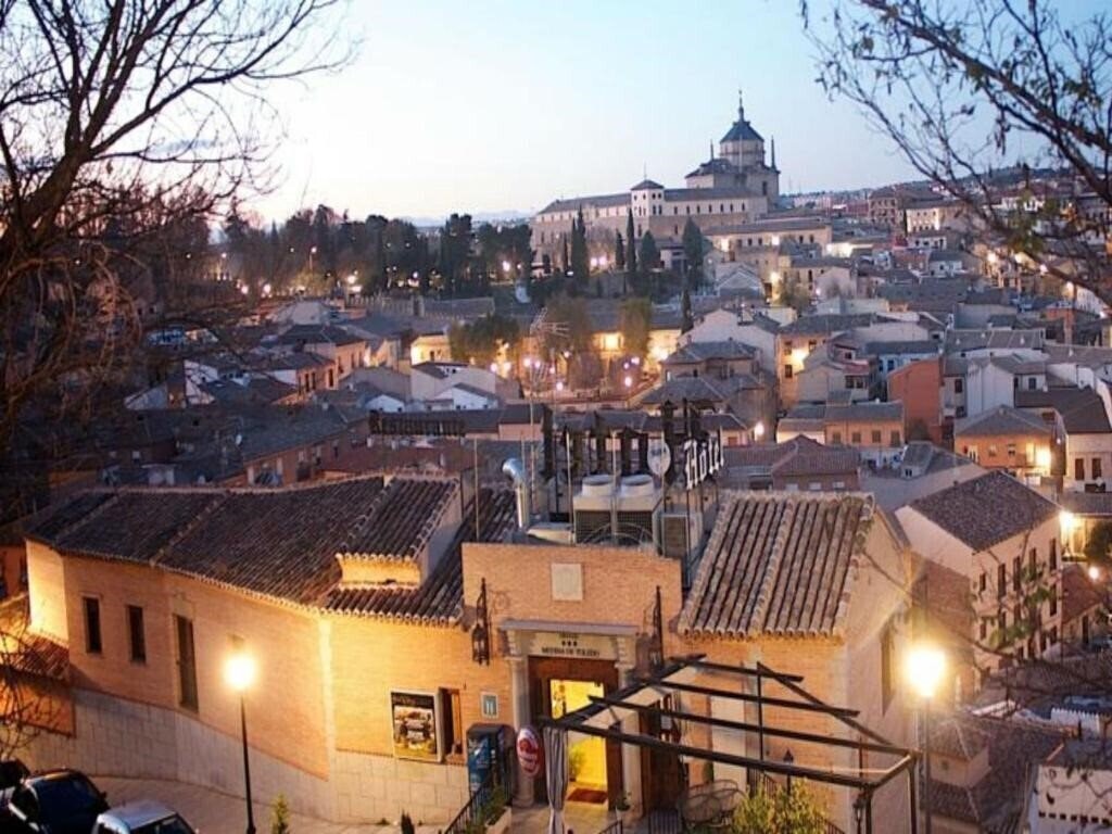 Готель Medina De Toledo 3*