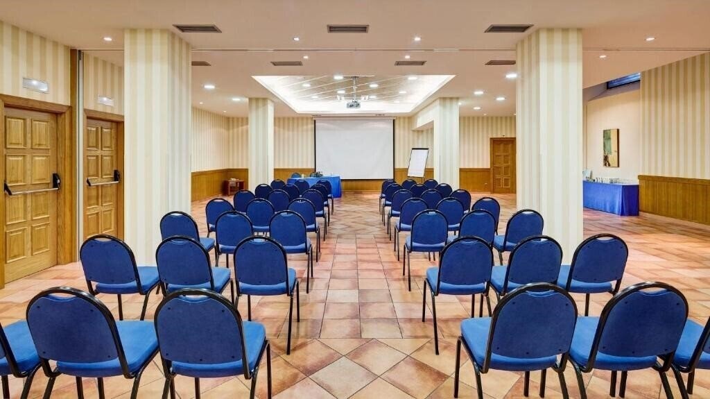 Изображение Sercotel Toledo Renacimiento 4*