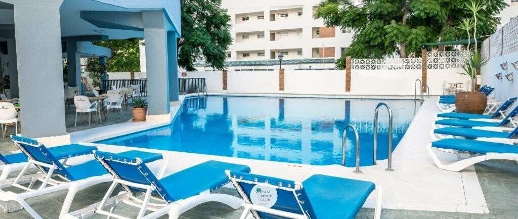 Фотография Apartamentos Palm Beach Club Carihuela 1*
