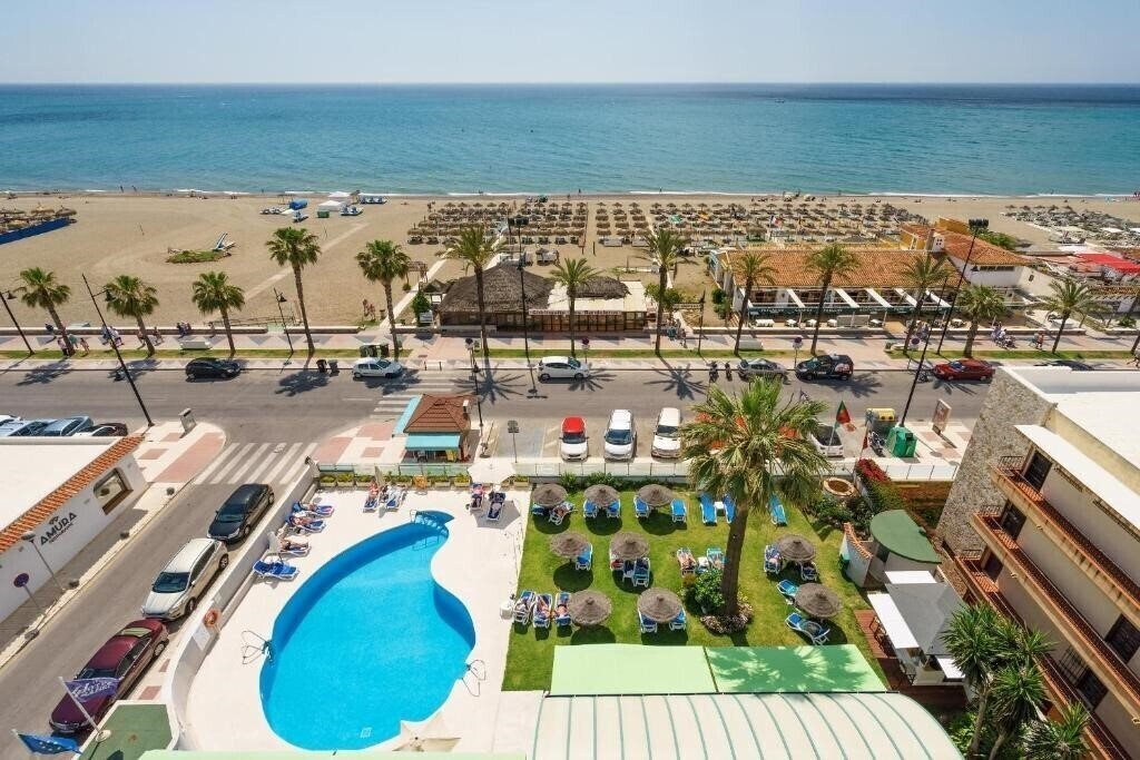 Отель Hotel Isabel 4*