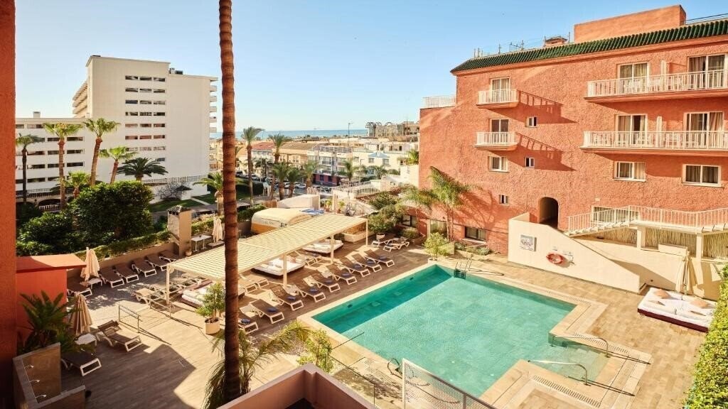 Отель Fenix Torremolinos (Adults Only) 4*