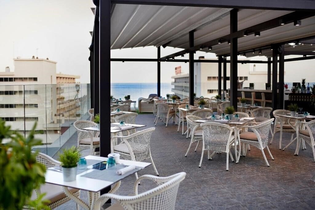 Картинка Fenix Torremolinos (Adults Only) 4*