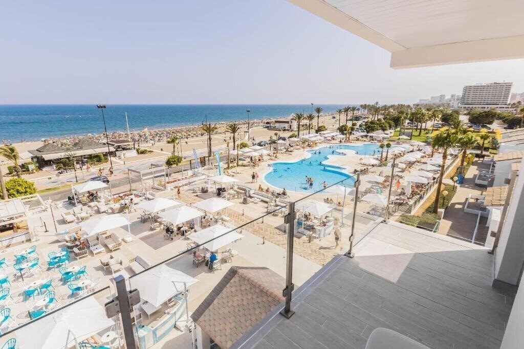 Фото Occidental Torremolinos Playa 4*