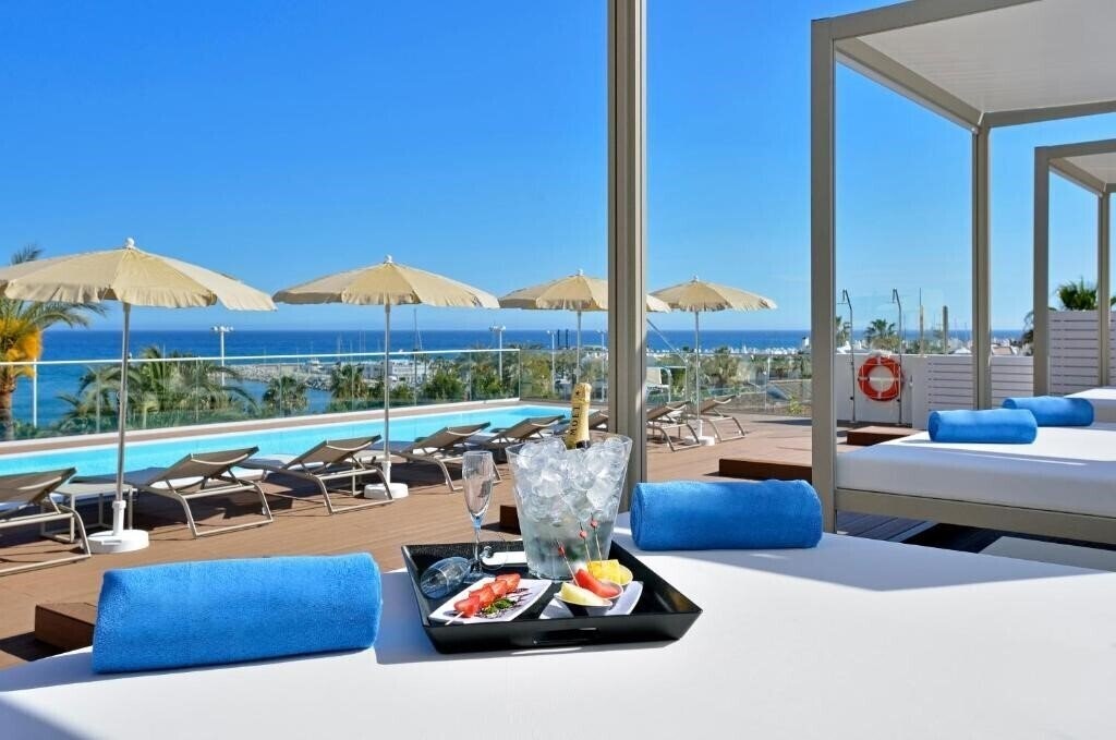 Фотографія Ocean House Costa Del Sol 4*