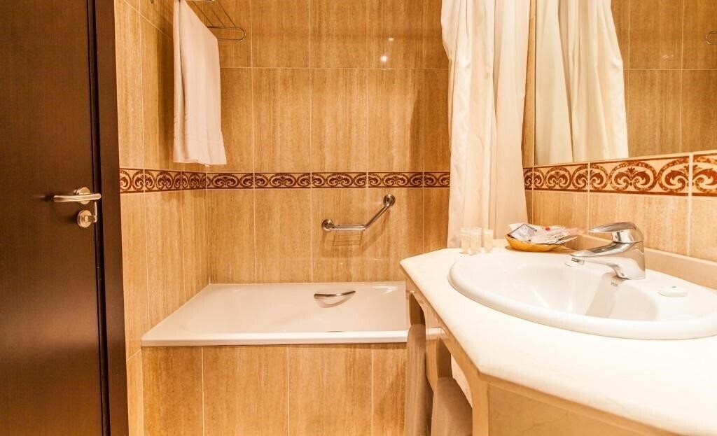 Фото Blue Sea Gran Hotel Cervantes 4*