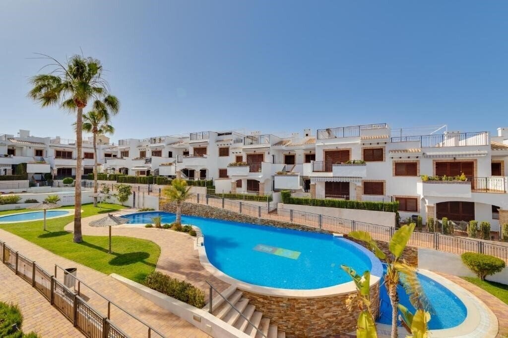 Отель Azul Beach Apartments - Marholidays Apart 3*