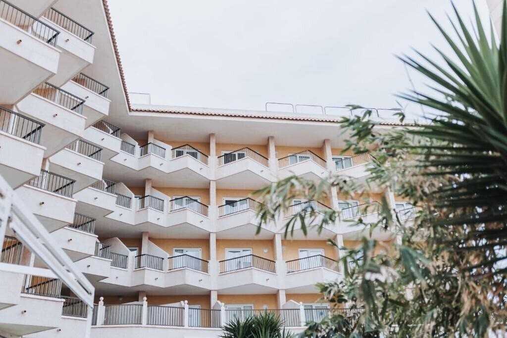 Готель Guardamar 2*