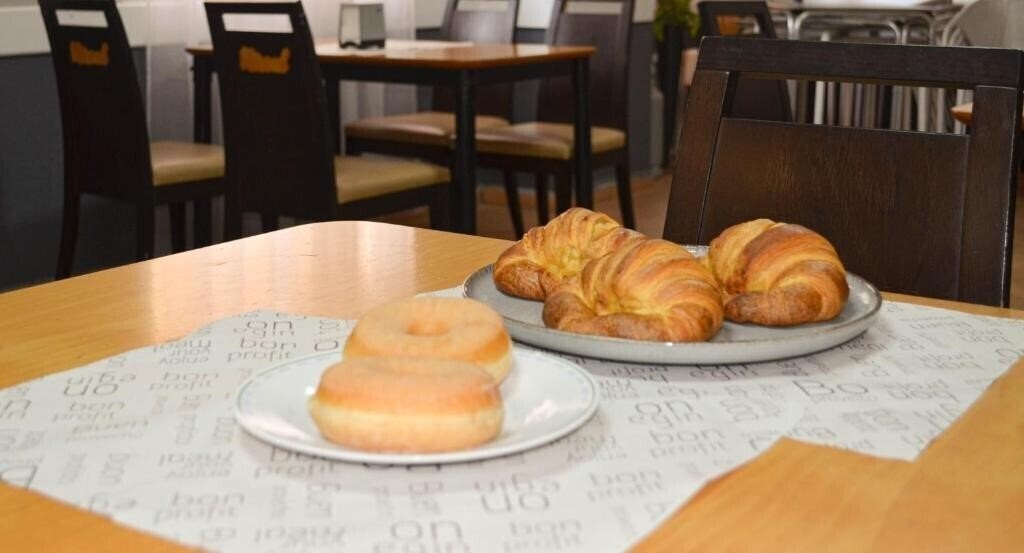 Картинка Hostal Gran Via Levante 1*