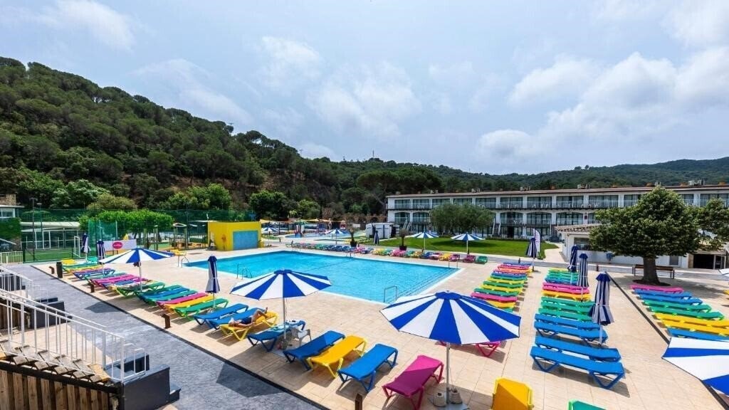 Фото Medplaya Aparthotel San Eloi 2*