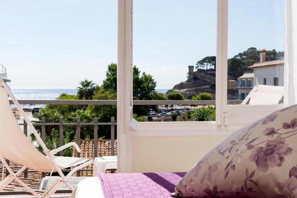 Фотографія Avenida 2*