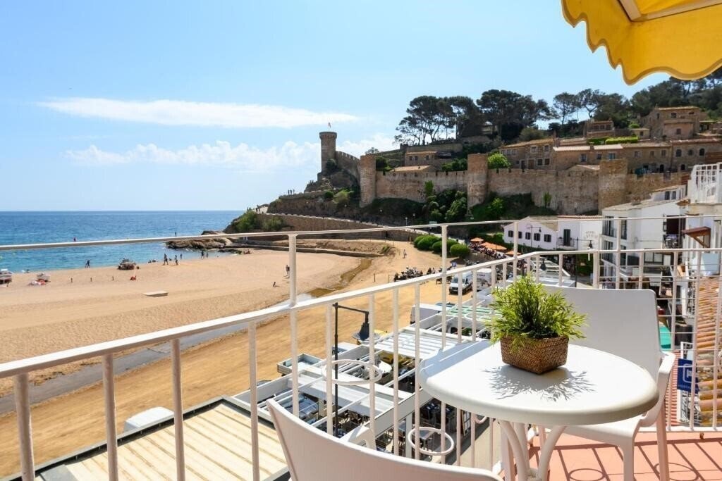 Отель Restaurante Capri 2*