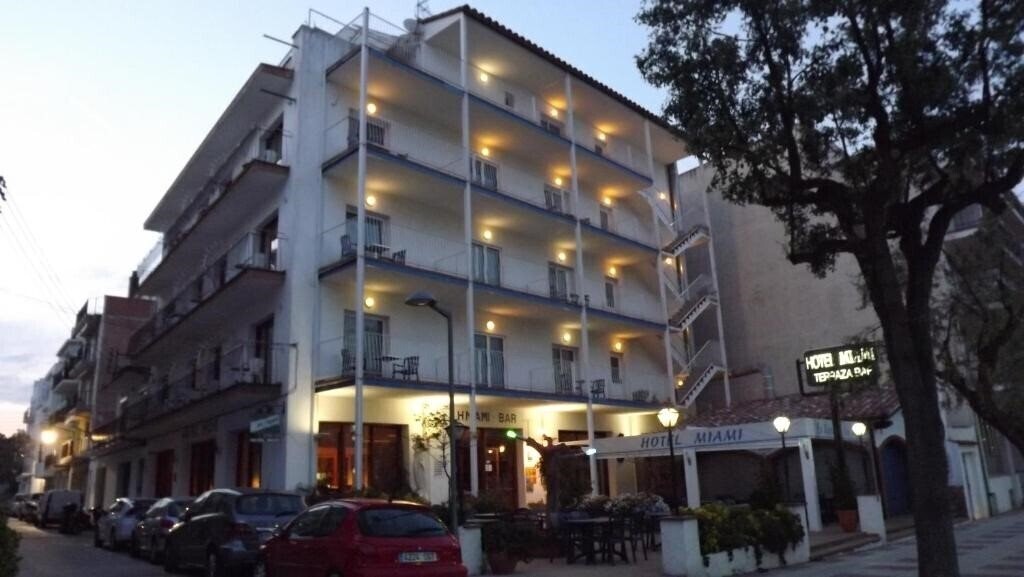 Готель Miami Hotel 1*