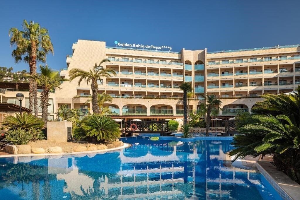 Отель Golden Bahia de Tossa & SPA 4*