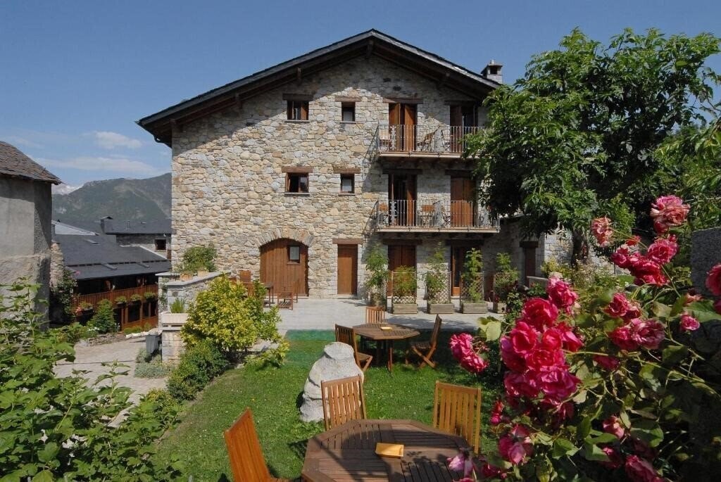 Готель Hotel Casa Cornel 3*
