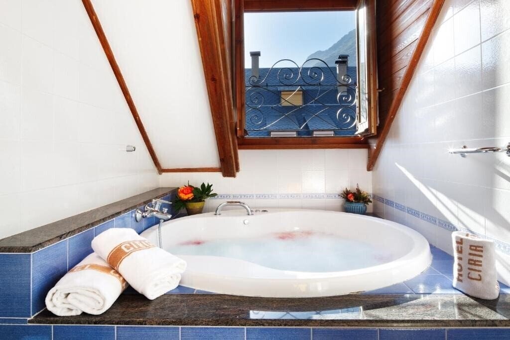 Фотографія Hotel Ciria 3*