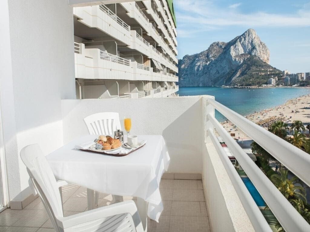 Готель AR Roca Esmeralda & SPA 3*