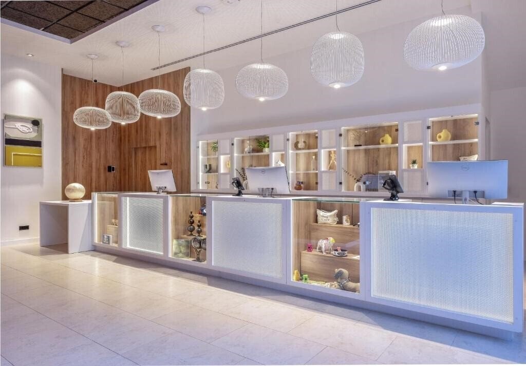 Картинка Innside by Melia Valencia Oceanic 4*