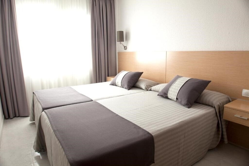 Изображение Acuazul Aparthotel 4*