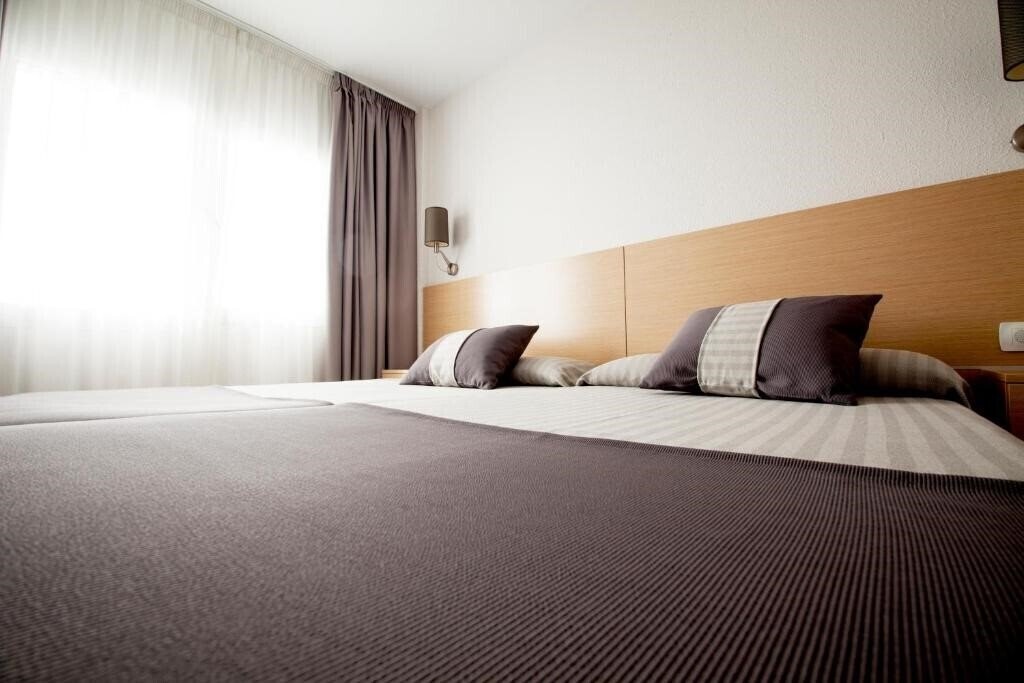 Картинка Acuazul Aparthotel 4*
