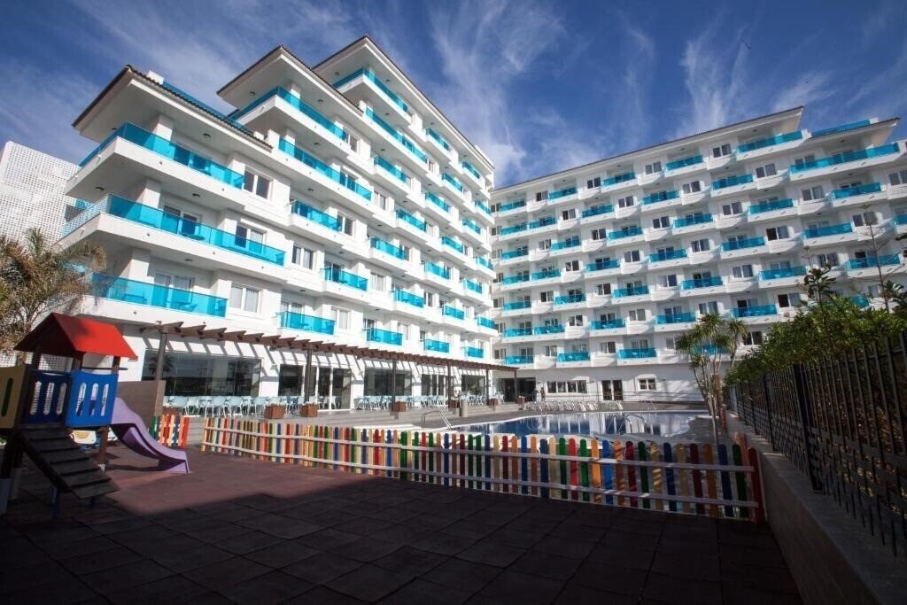 Фотография Acuazul Aparthotel 4*