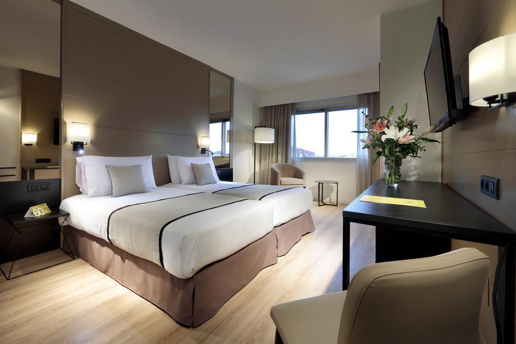Готель Eurostars Rey Don Jaime 4*