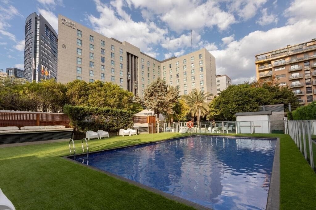 Готель Primus Valencia 4*