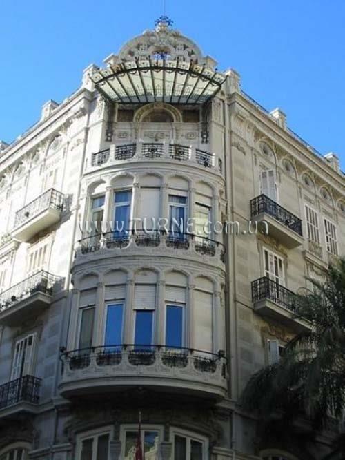 Готель Reina Victoria 4*