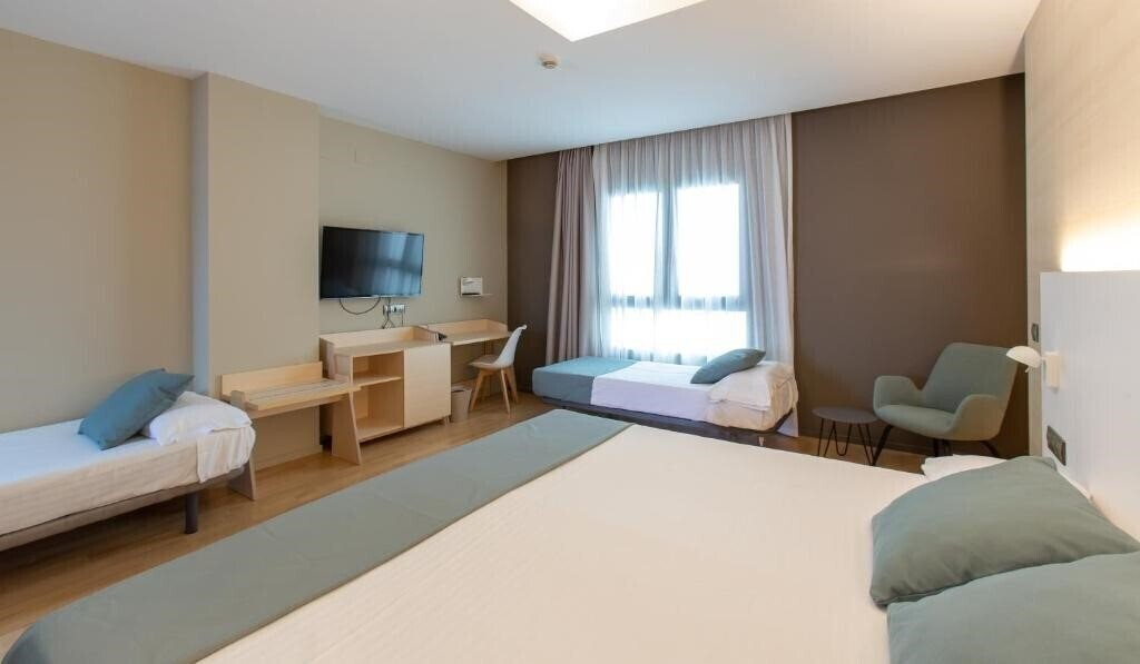 Фото Olympia Hotel Events & SPA 4*