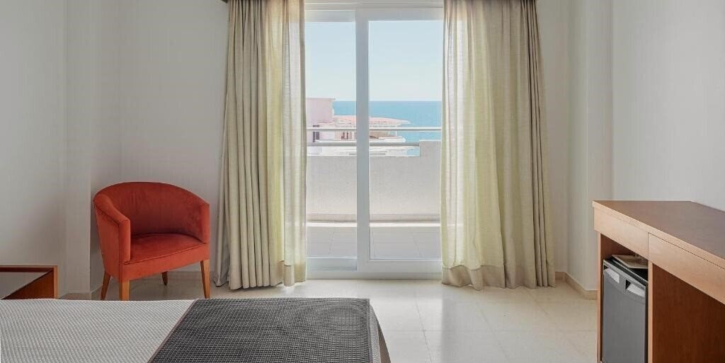 Готель Hotel Santamarta 4*
