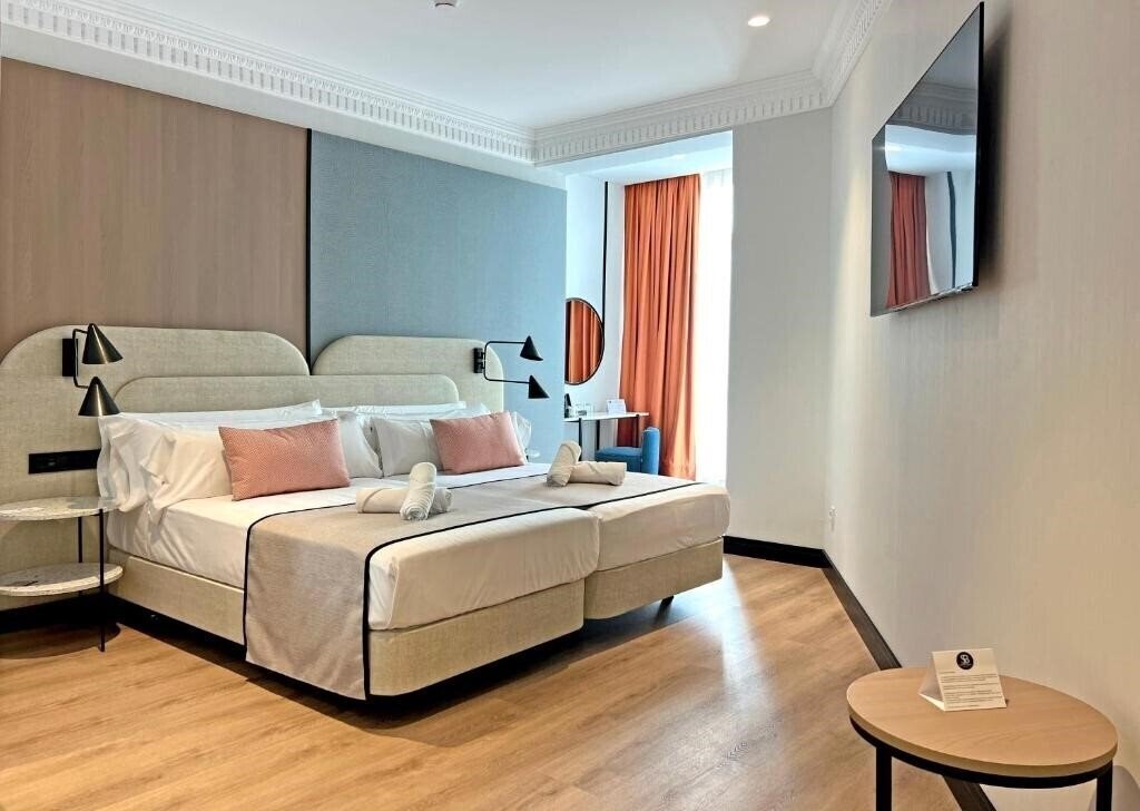 Изображение Soho Boutique Turia 4*