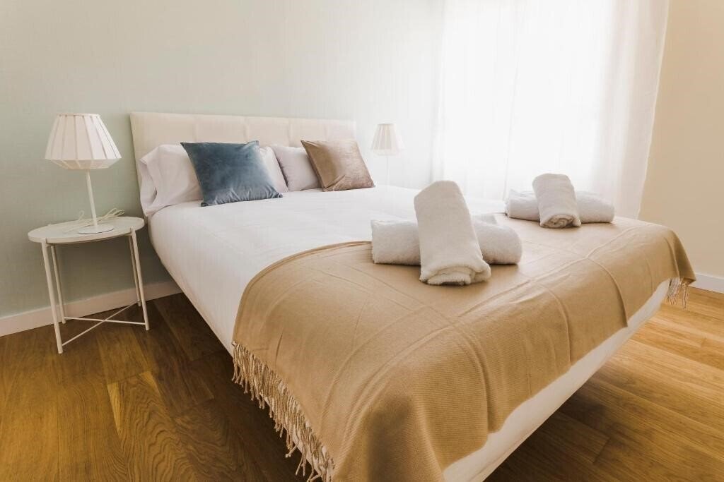 Отель Hq Rooms Apartments San Vicente Apartamento 4*