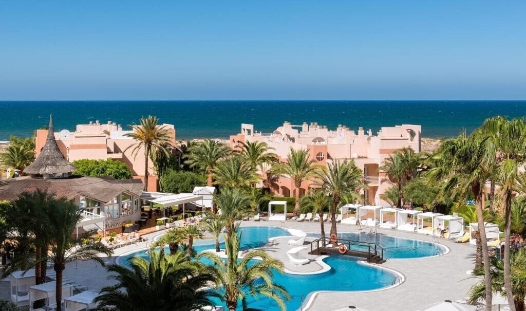 Отель Oliva Nova Beach & Golf Resort 5*