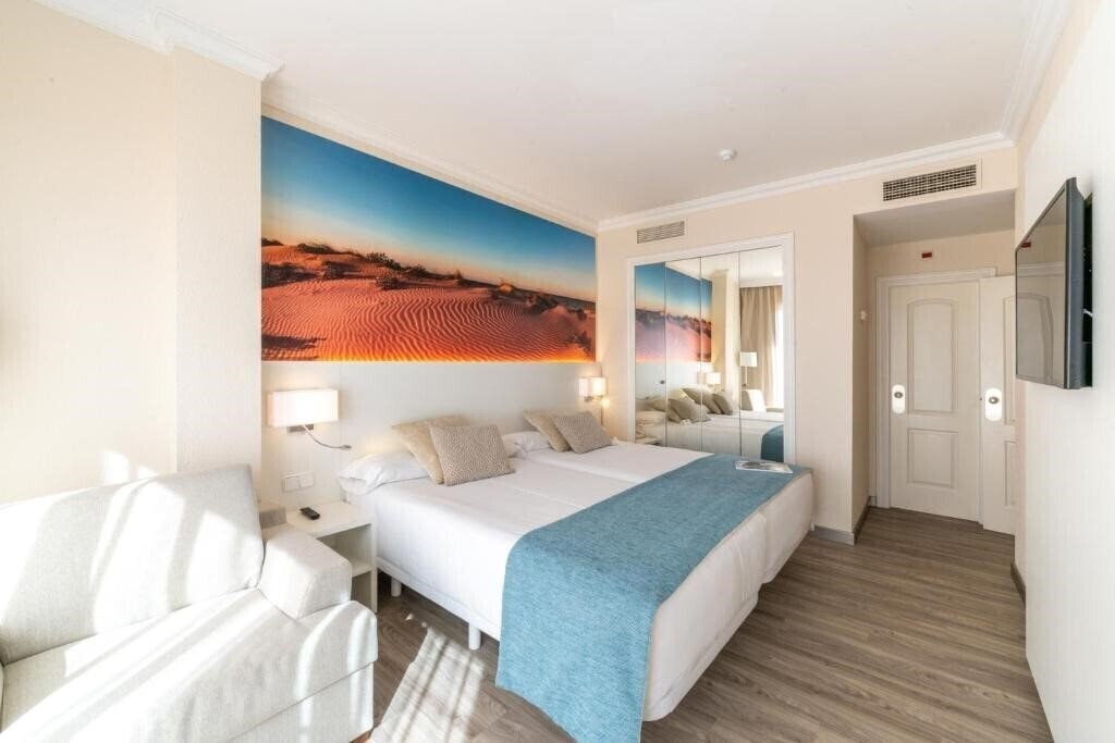 Фото Oliva Nova Beach & Golf Resort 5*