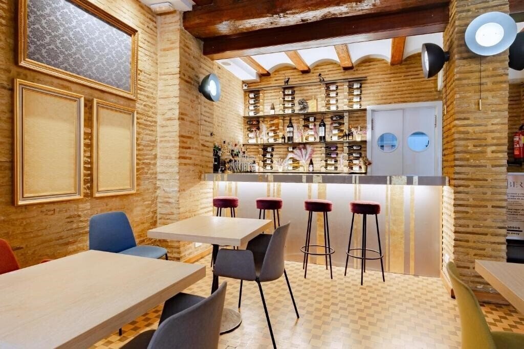 Фотографія Ad Hoc Monumental 3*